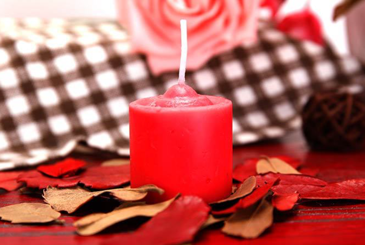 Erotic scented candle